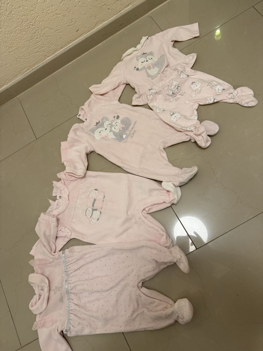 Chicco Lotti & Set di vestiti: Strampler rosa Mädchen 50 1 monat 4 stück – Usato da Reinach BL venduto da team8596