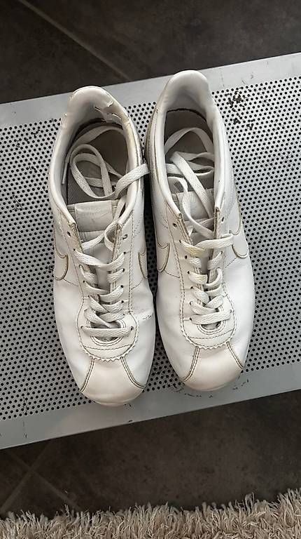 Chaussures femmes: Nike cortez blanches – D'occasion à Châtel-St-Denis par leacherre 2
