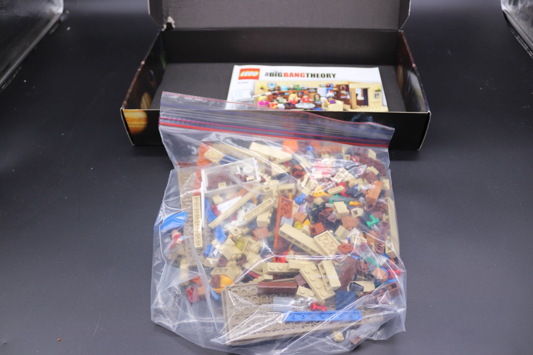 Lego Giocattoli: LEGO 21302 the Big Bang Theory – Usato da Hinterforst venduto da -KINGPIN- 2