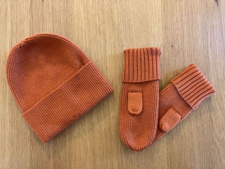 Set aus Mütze und Fäustlinge