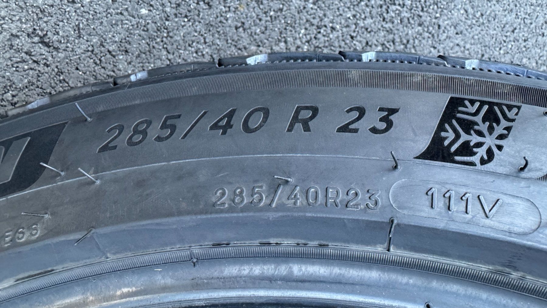 Pirelli Pneumatici & Ruote complete: 4 X 23 Zoll Winterreifen – Usato da Altstätten venduto da TM-Auto 3