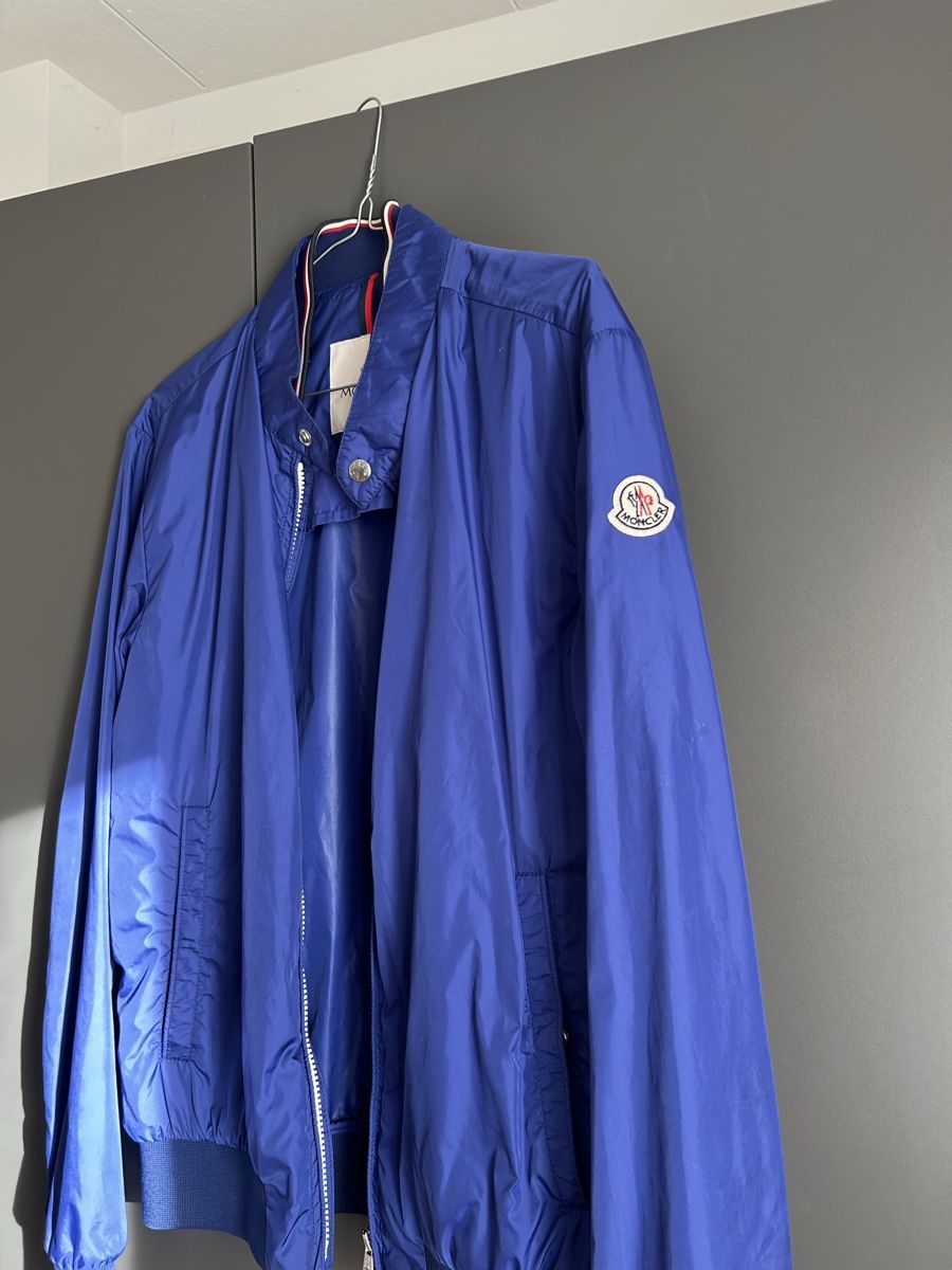 Moncler Giacche: Moncler Bomber Miroir – Usato da St. Gallen venduto da meh_2tdn 1