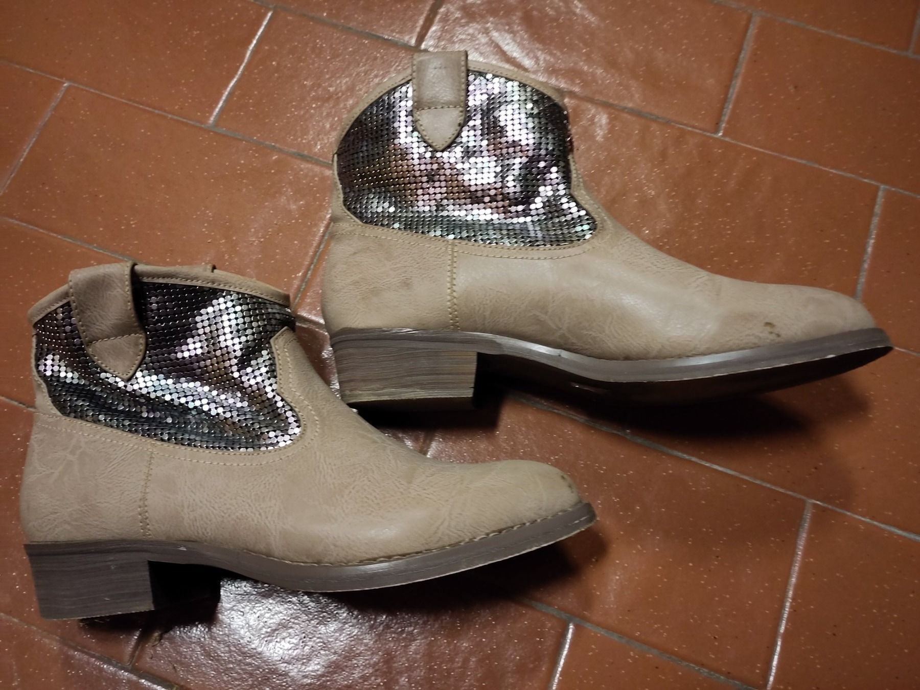 Scarpe da donna: Herbst Frühling Stiefel – Usato da Zürich venduto da Saf12 1