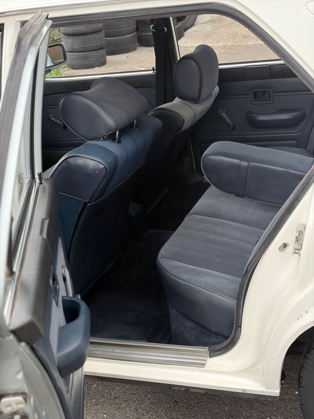 BMW Automobili: BMW E28 520i Restaurierungsprojekt ab1chf – Usato da St. Antoni venduto da ami_jcz7 6