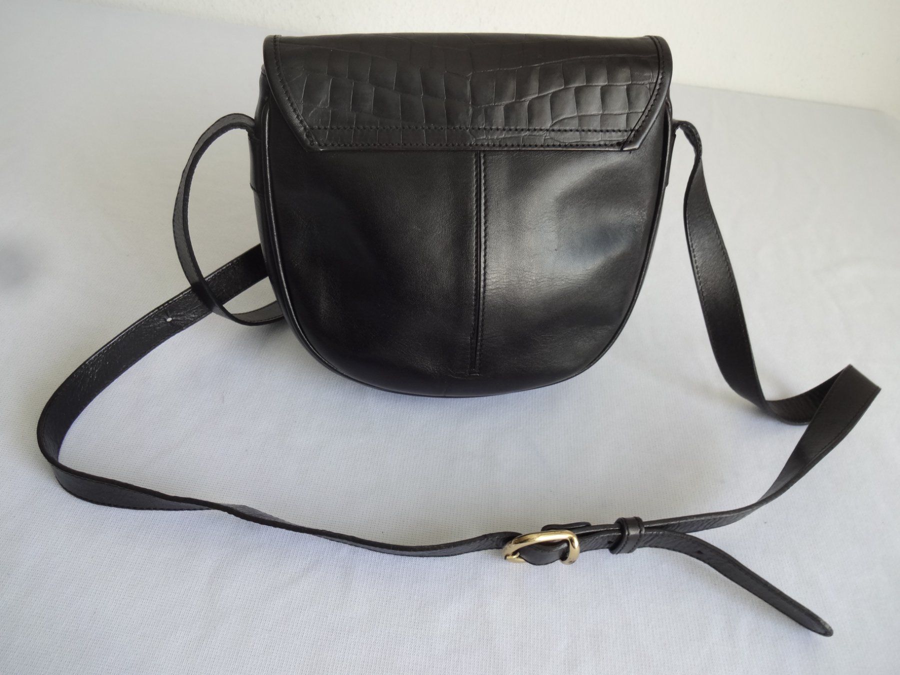 Aigner Borse da donna: "" AIGNER "" Munich Echt Leder Umhängetasche – Usato da Frauenfeld venduto da rey06 2