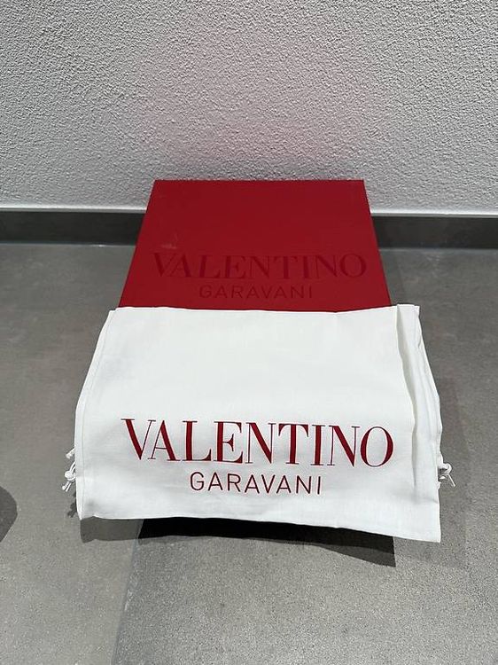 Valentino Scarpe da uomo: Valentino Sneakers – Nuovo (secondo la descrizione) da Giubiasco venduto da mat_n8k5 5