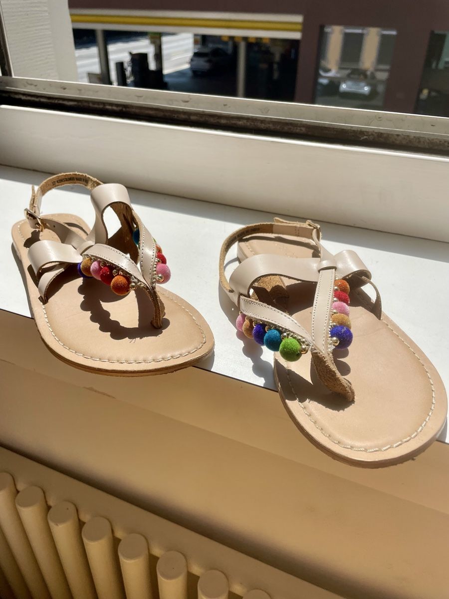 Topshop Scarpe da donna: Topshop Sandale Echtleder mit bunten Pompons, Gr. 37 – Usato da Zürich venduto da Carlajimena 9