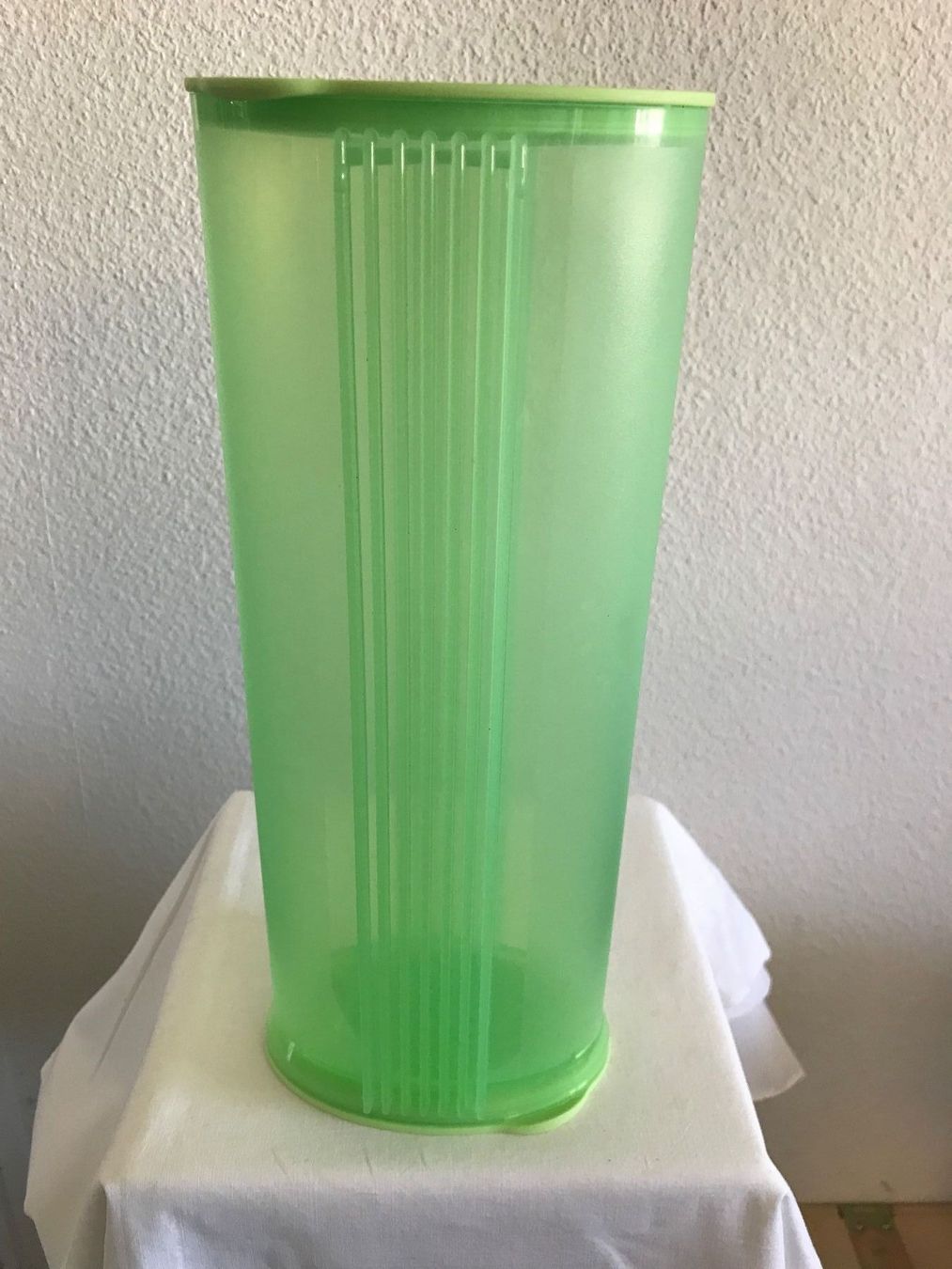 Tupperware Contenitori & Simili: Tupperware Spaghettibehälter Spaghettidose – Usato da Frauenfeld venduto da Koffer12