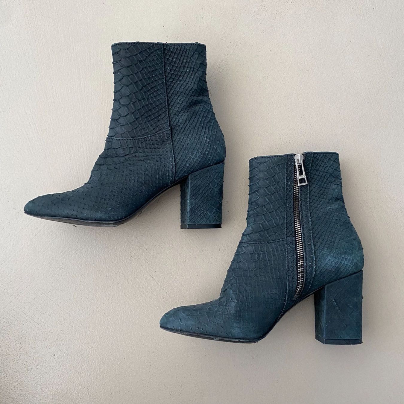 Zadig & Voltaire Scarpe da donna: ZADIG & VOLTAIRE Stiefeletten – Usato da Zürich venduto da ClosetQueen 1