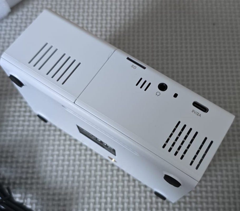 Vidéoprojecteurs: Tragbarer Mini-Smart-Projektor – Neuf (Voir description) à Niederlenz par Patriot 2