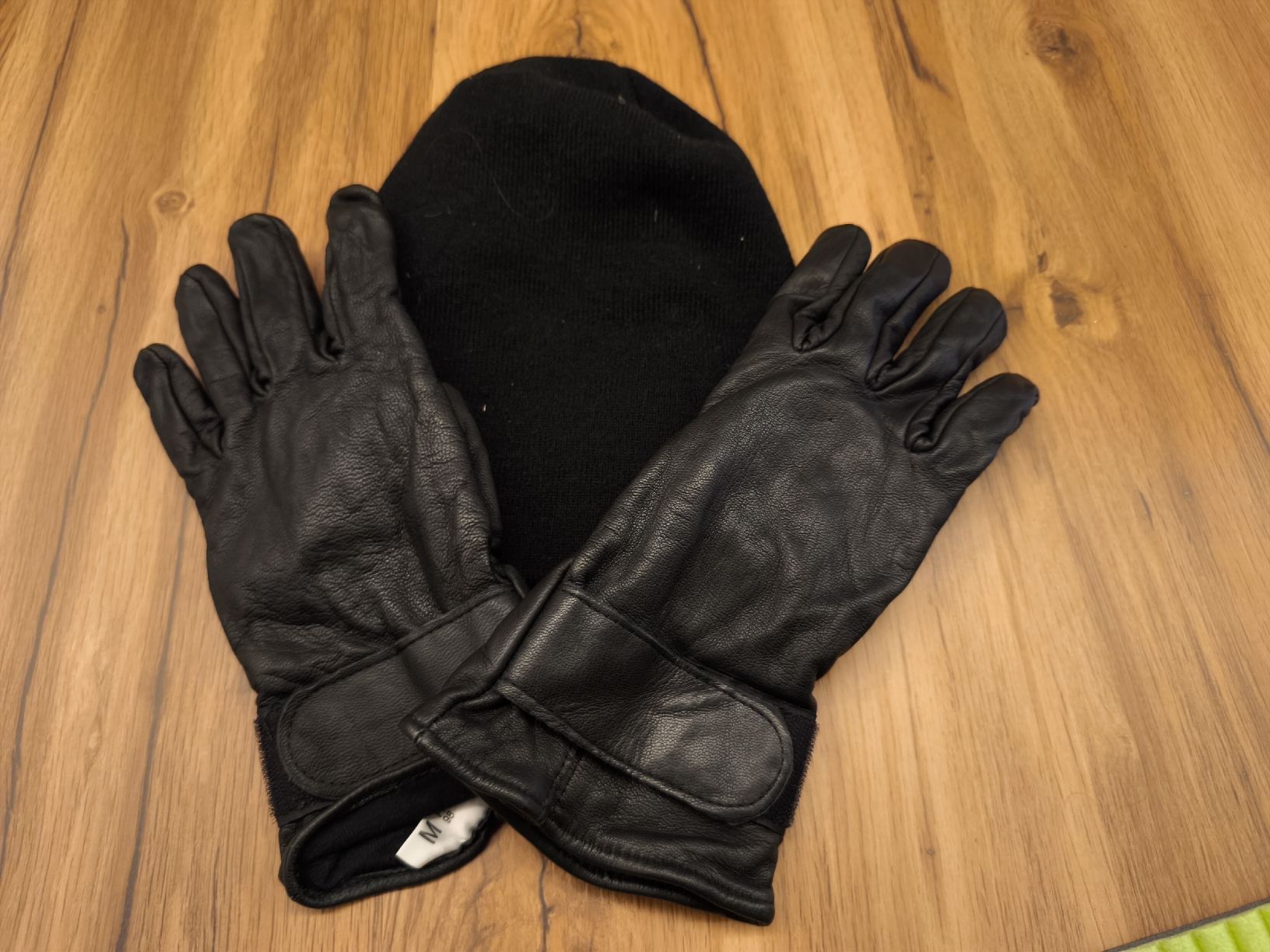 Schweizer Armee Uniformen: Militär Lederhandschuhe Grösse M + Kappe – Gebraucht aus Altishausen von PS1992