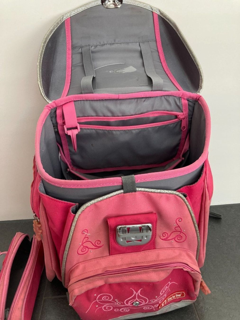 Borse & Zaini: Mädchen Schulrucksack Rosa 5 Teilig – Usato da Pratteln venduto da Miki_ 4