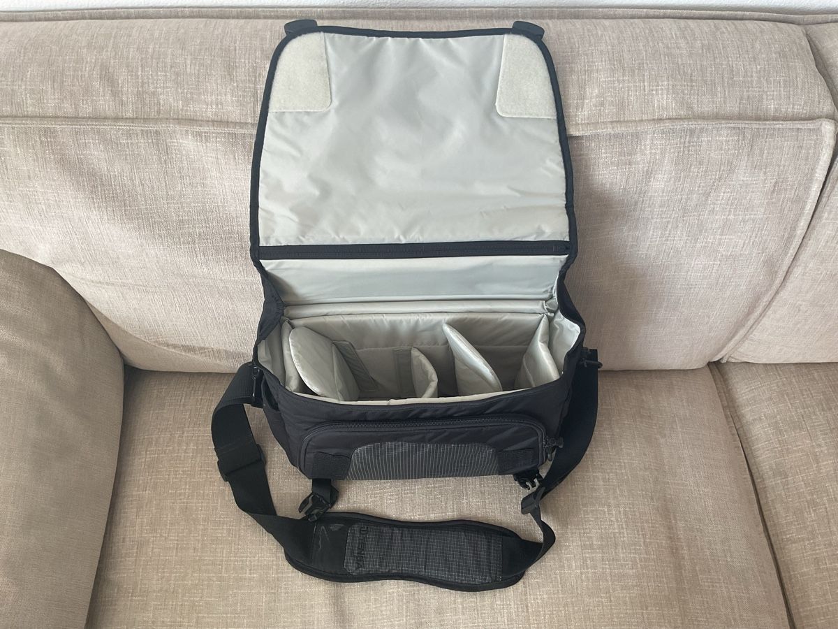 Borse: Foto Tasche Tenba Discovery Messenger Mini – Usato da Minusio venduto da amonte 3