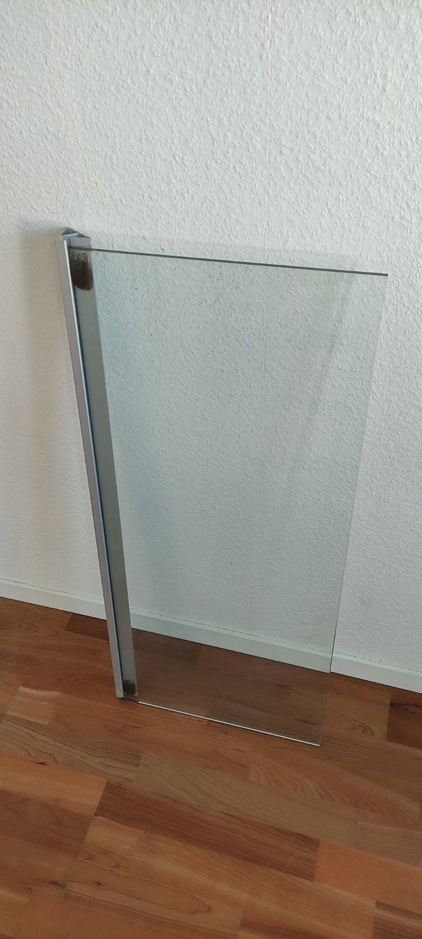 Scaffali: Glas Tablar mit Aluminiumhalterung – Usato da Schmerikon venduto da Natida0