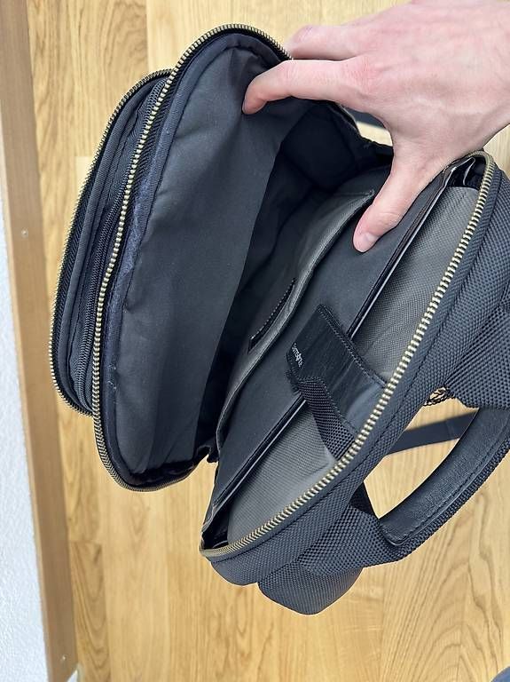Rucksäcke: Exclusiver Samsonite Laptop-Rucksack mit Gebrauchsspuren – Gebraucht aus Fehraltorf von dan_k7yb 2