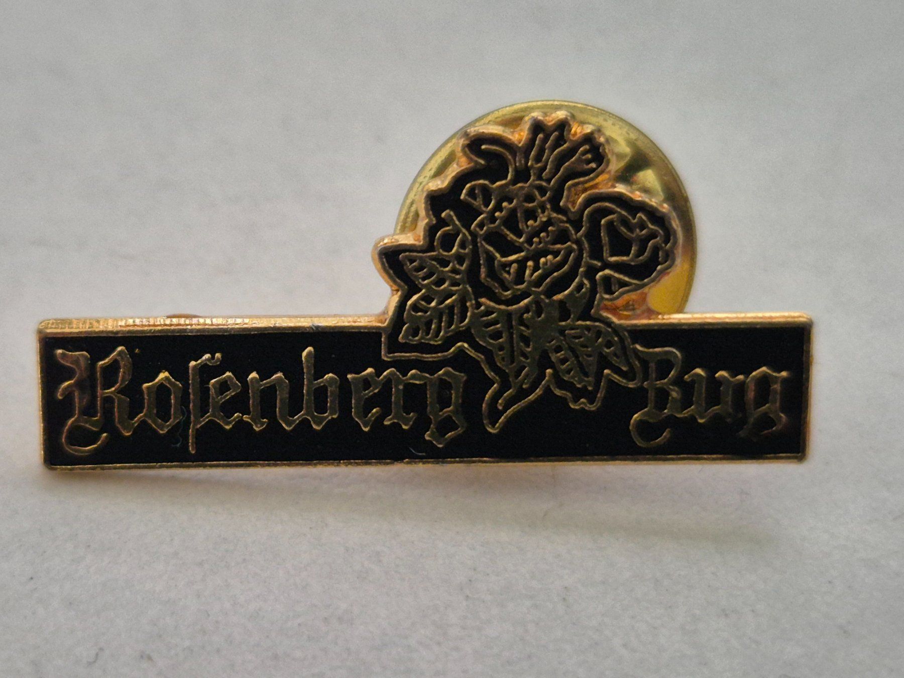 Plaketten & Abzeichen: Rosenberg    -     Pin – Gebraucht aus Niederweningen von Obson