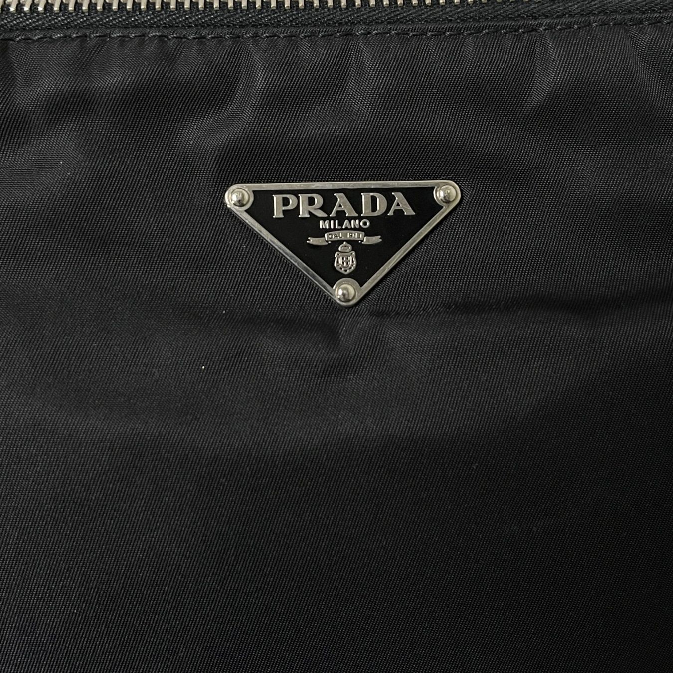 Prada Borse: Prada Logo Shoulder Bag – Usato da Chamoson venduto da Sapoloshop 1