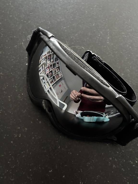 Skis: Masque ski Celsius enfant 12 ans – D'occasion à Vufflens-la-Ville par floschlier