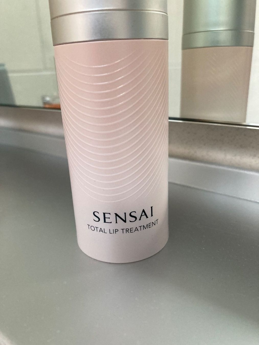 La Roche Posay Soins du visage: SENSAI TOTAT LIP TREATMENT – D'occasion à Zürich par dolcicaramelle2 1
