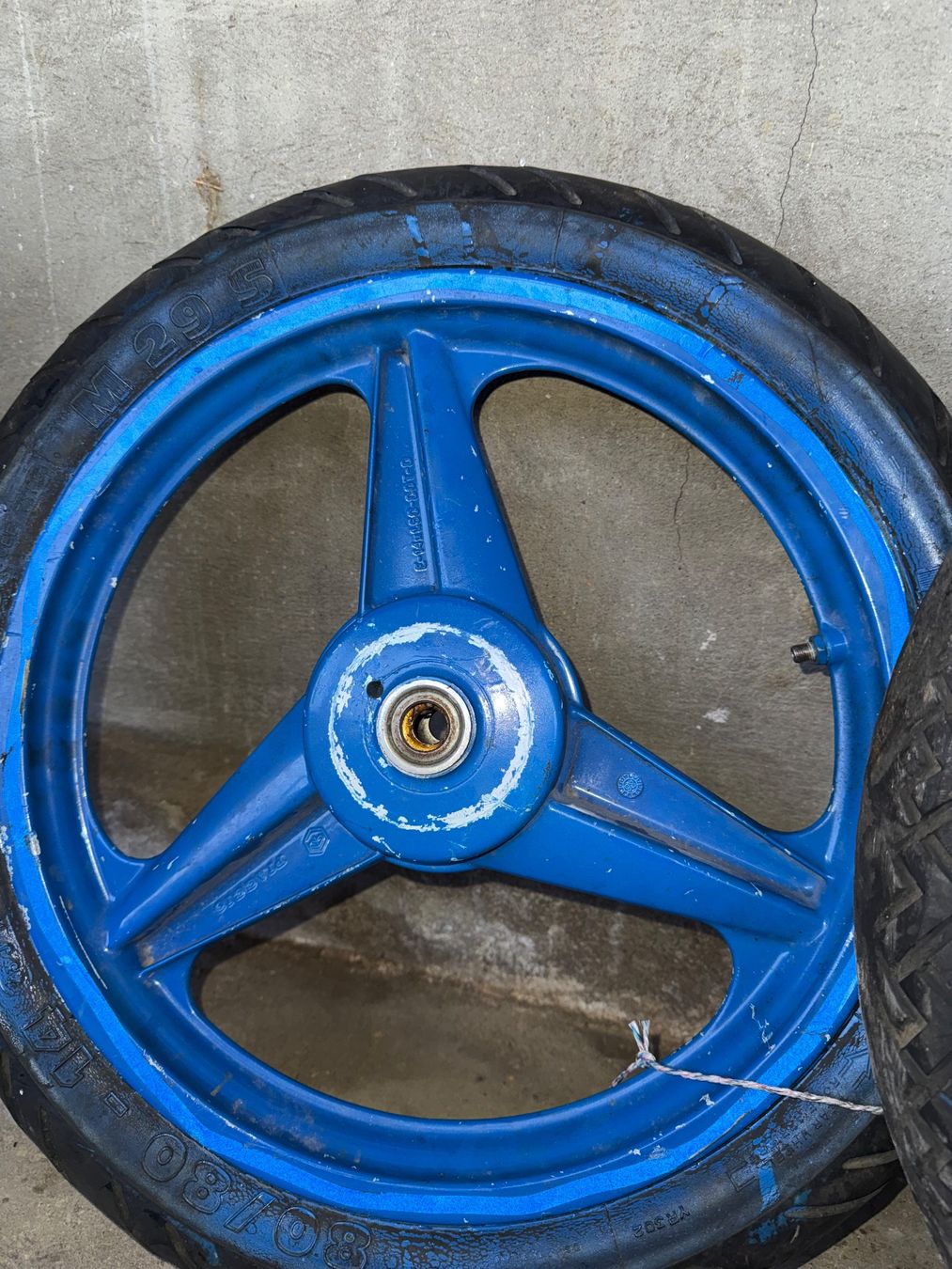 Piaggio Parti ricambio per ciclomotori: Piaggio Mofa Gussfelgen Radsatz – Usato da Fahrni b. Thun venduto da berger_tuning34 4