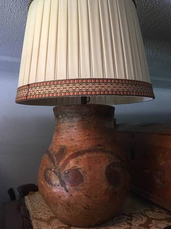 Lampen: Ancienne lampe terre cuite électrifié. – Gebraucht aus St. Maurice von Benoit12