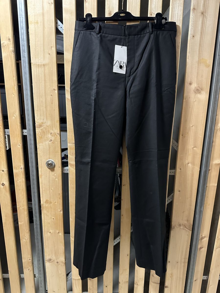 Zara Pantaloni: Hose, ZARA, Gr.XL NEU – Nuovo (secondo la descrizione) da Uster venduto da staernli4