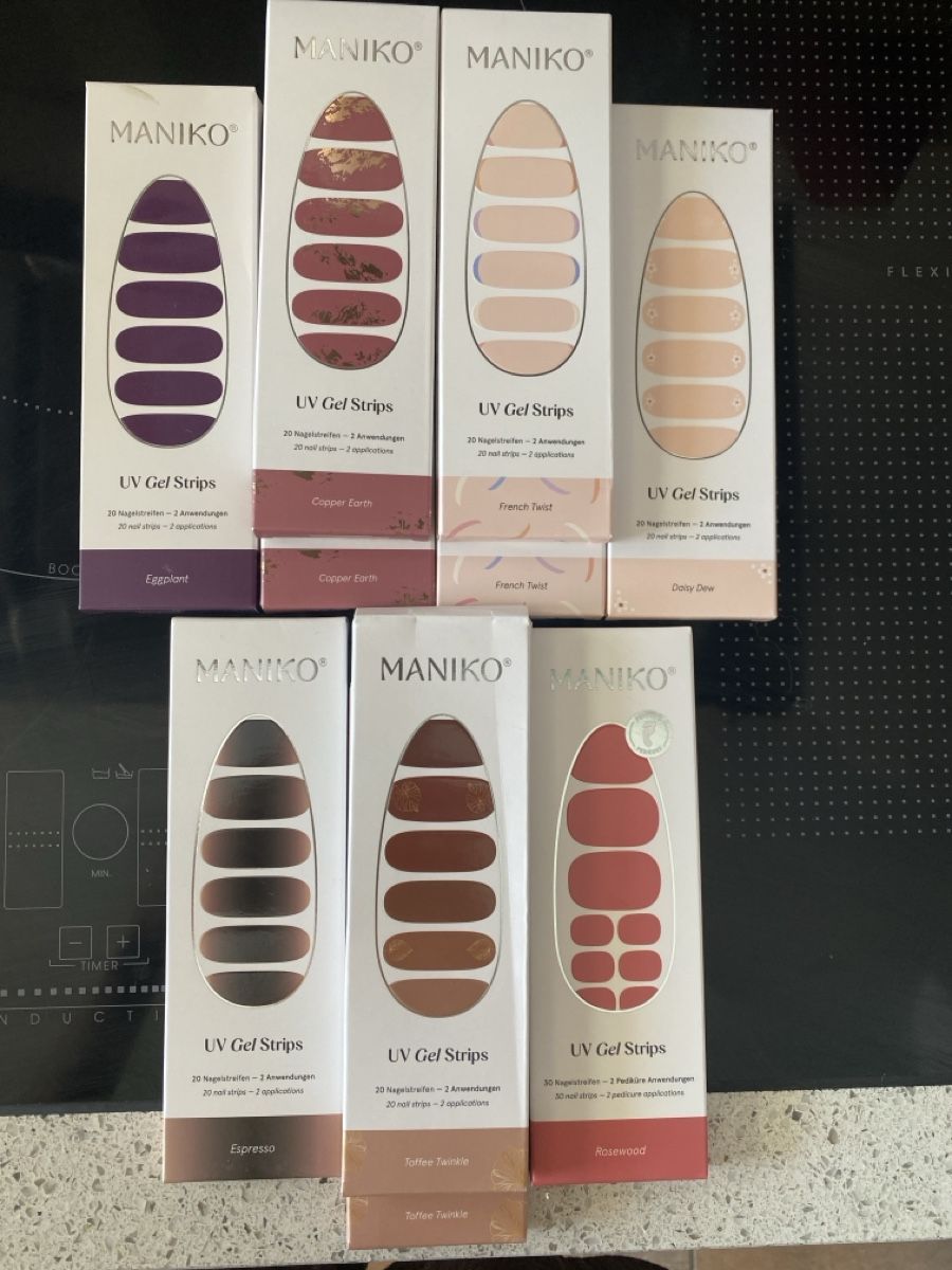 Ongles artificiels: MANIKO Nail Set – Neuf avec emballage d'origine à Wolfwil par ISAsShop