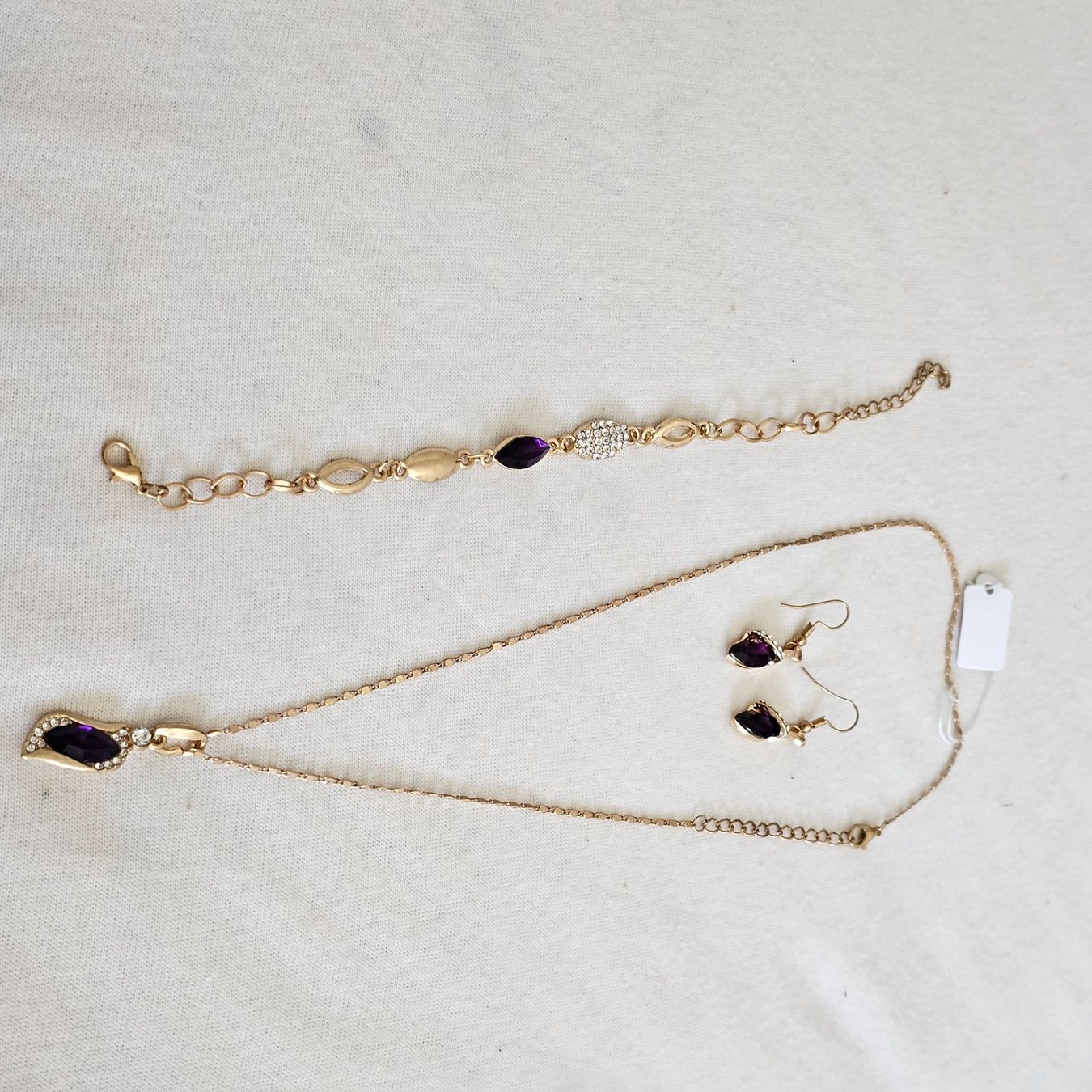 Altri gioielli: 10 wunderschöne Schmuck konvolut – Nuovo (secondo la descrizione) da wolfhalden venduto da 46464646 8