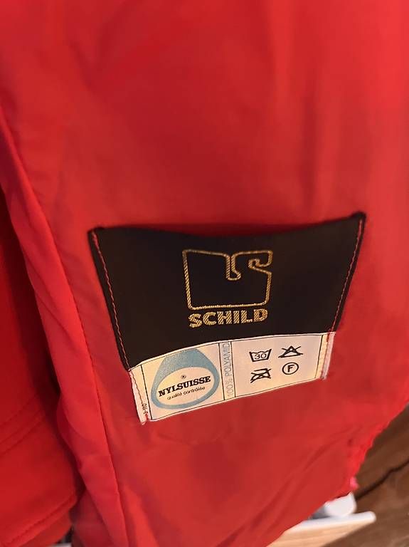 Giacche: Skidress (Schild) blau/rot – Usato da Pfaffnau venduto da Bazinga 2