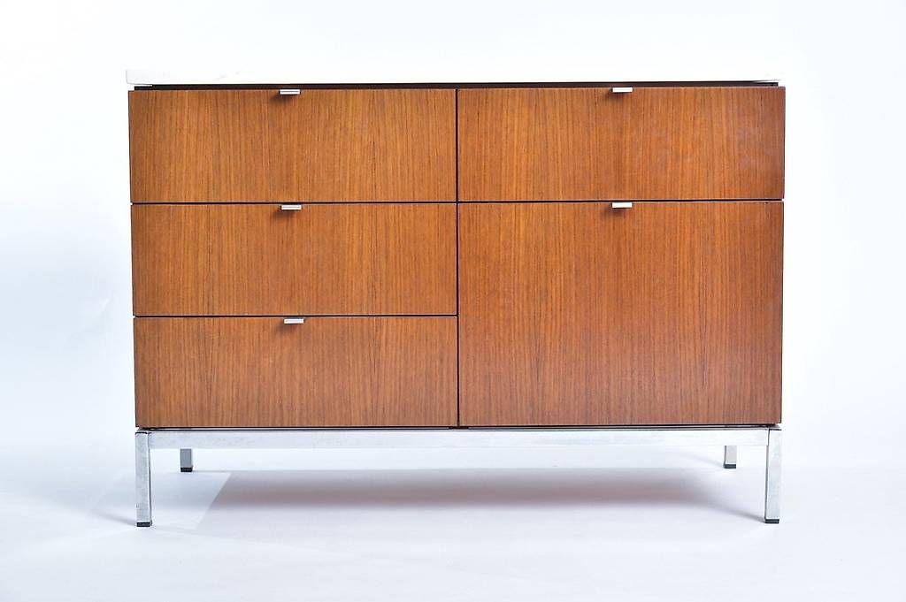Cassettiere: Florence Knoll Sideboard – Usato da Zürich venduto da IndividumCH 1