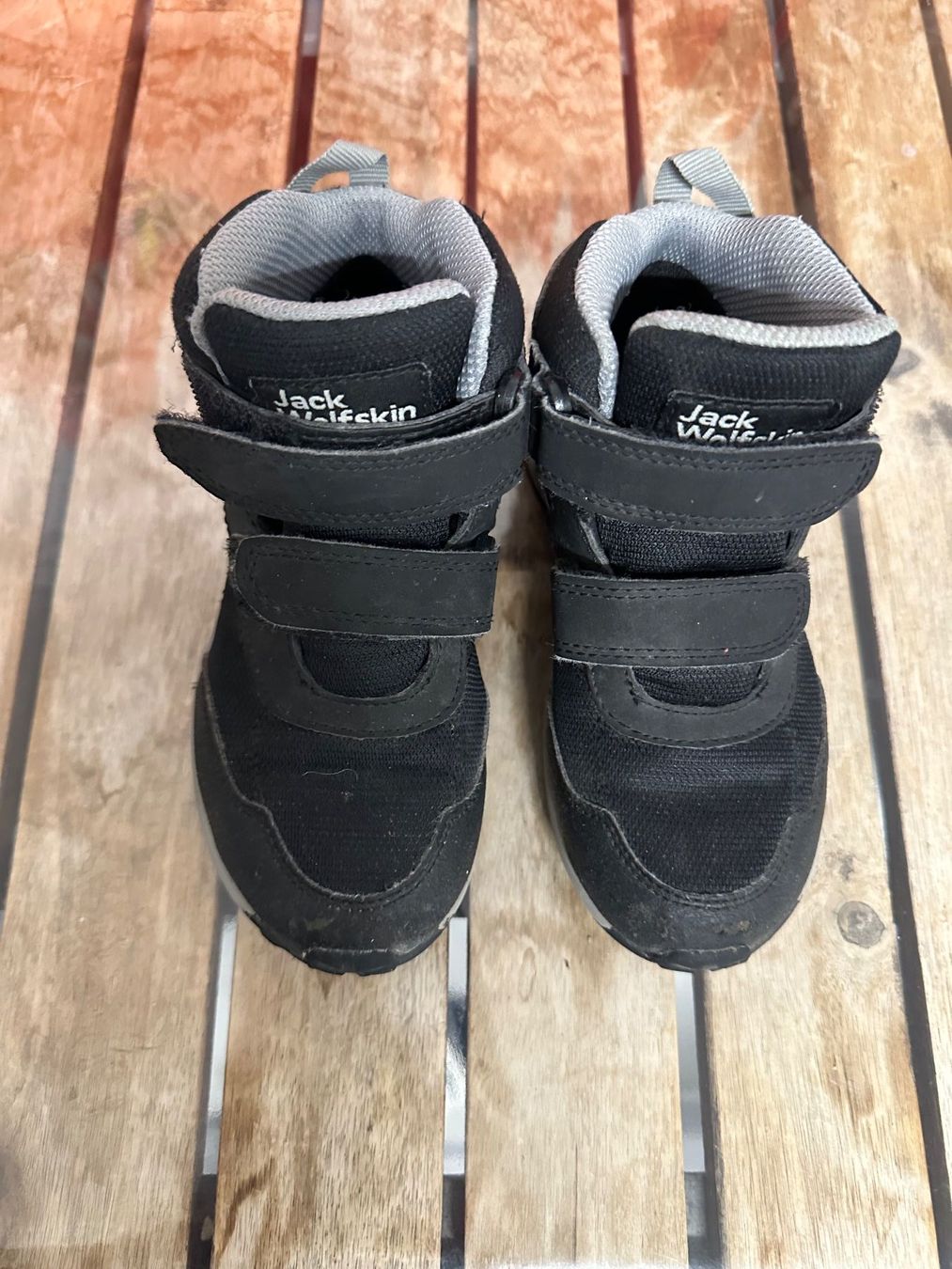 Jack Wolfskin Scarpe per ragazzi: Jack Wolfskin Sneaker hoch, Größe 28. – Usato da Kappel am Albis venduto da jus_mqz7