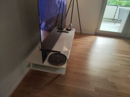 TV-HiFi LOWBOARD weiss/glanz mit Ablagen guter Zustand