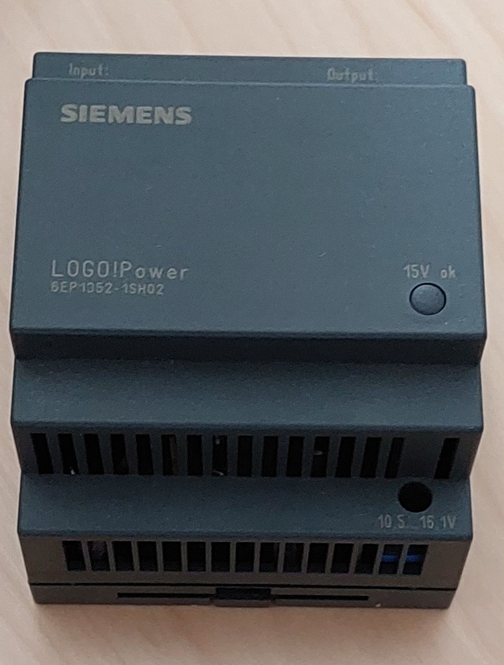 Componenti elettronici: SIMENS LOGO! Power, 15V, 4A – Nuovo (secondo la descrizione) da Hägendorf venduto da nevecon