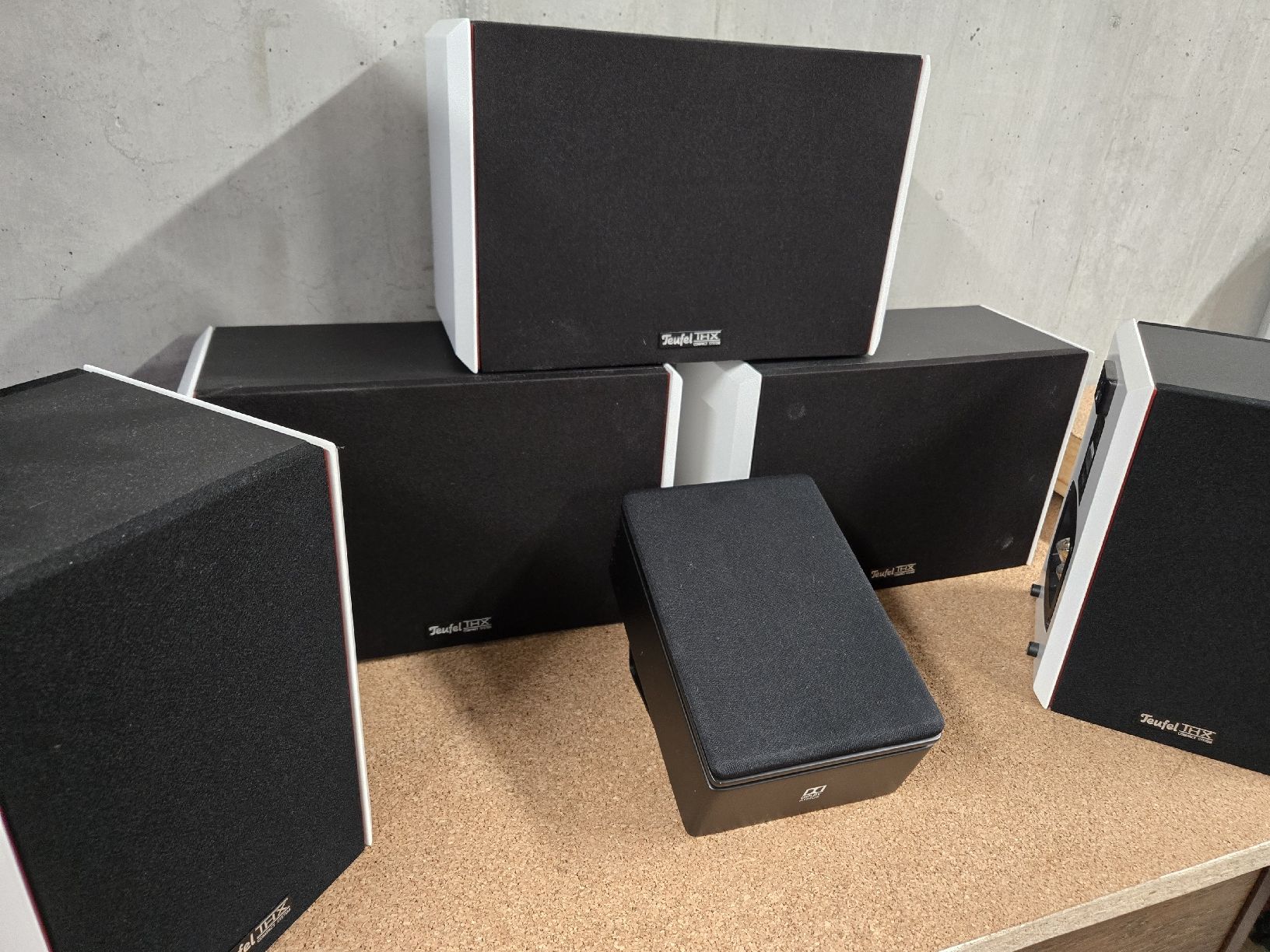 Teufel Home Cinema: 5 Teufel THX Lautsprecher plus 1 Dolby Atmos – Usato da Grindelwald venduto da WBO_88 2