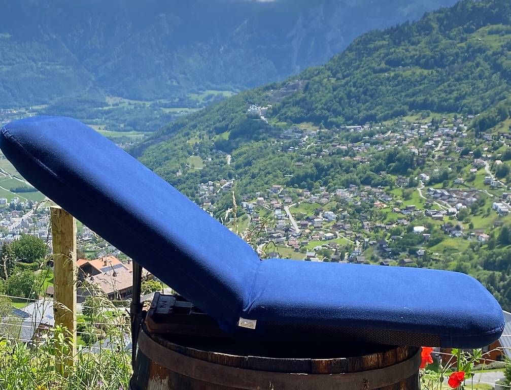 Toutes les pièces détachées: Sièges pliable de sol – D'occasion à Troistorrents par apremand 3
