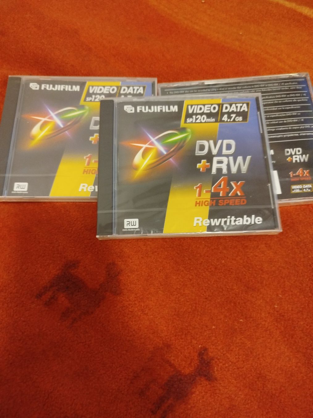 Tutti i DVDs: dvd+rw FUJIFILM – Nuovo e nell'imballaggio originale da nottwil venduto da joz2020 2