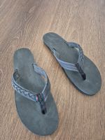 Rainbow Flipflops perfekt für den Sommer.