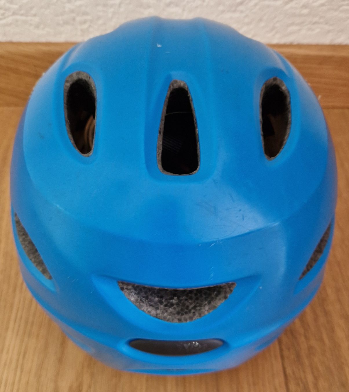 Giro Caschi: GIRO - Kinderhelm (Grösse 45-49cm) – Usato da Oberentfelden venduto da houserman 3