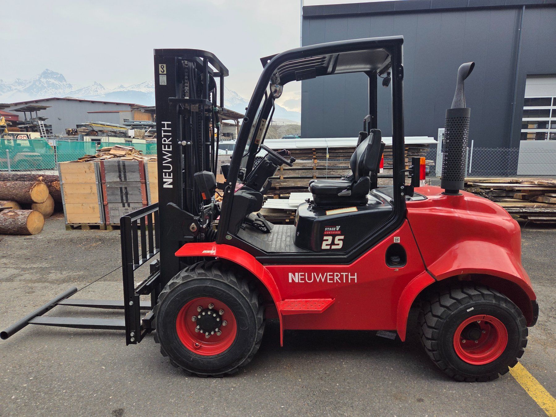 Diesel Carrelli elevatori e a forche: Elévateur Hangcha CPCD25-XW98E-RT2 – Usato da Aigle venduto da Kel-Menuiserie 1