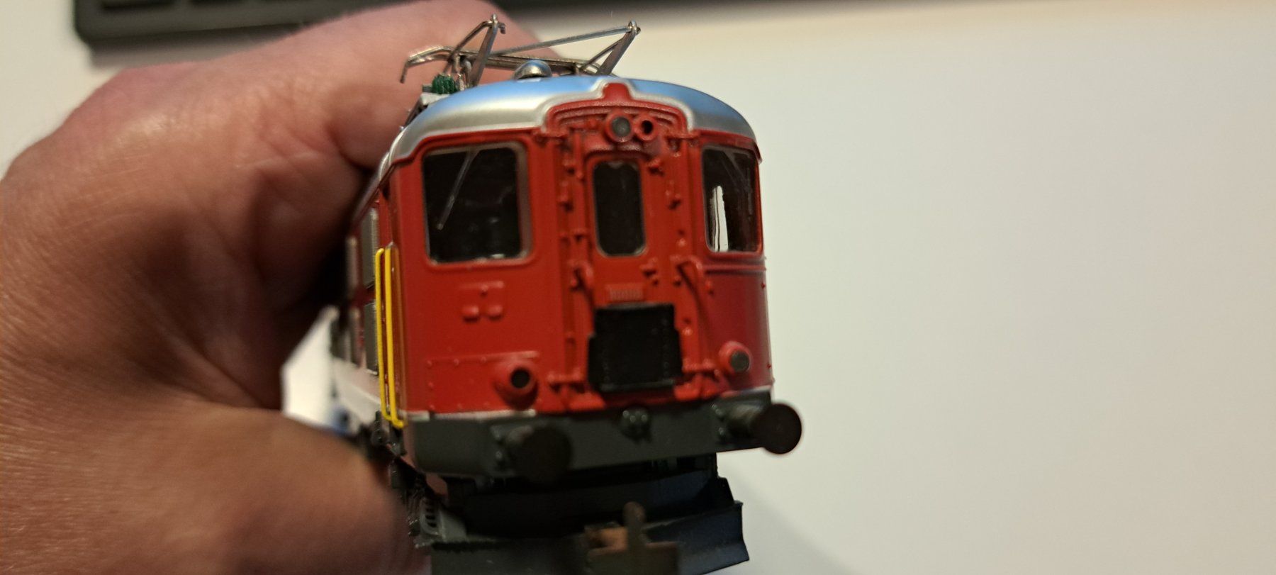 Hag Modelleisenbahnen: Hag SBB Re4/4 rot DC analog – Gebraucht aus Urdorf von Canyamel1 4