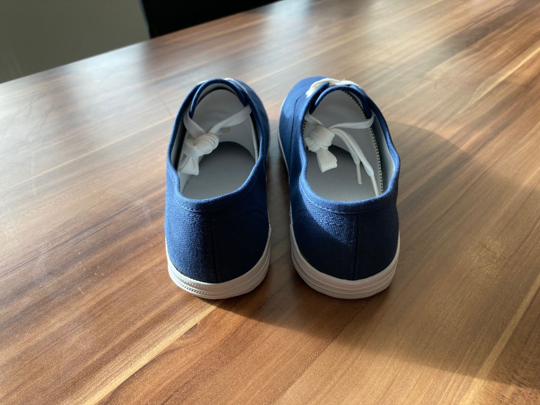 Scarpe da donna: Citywalk Sneaker zu verkaufen – Nuovo (secondo la descrizione) da Kirchlindach venduto da CorollaBabe91 1