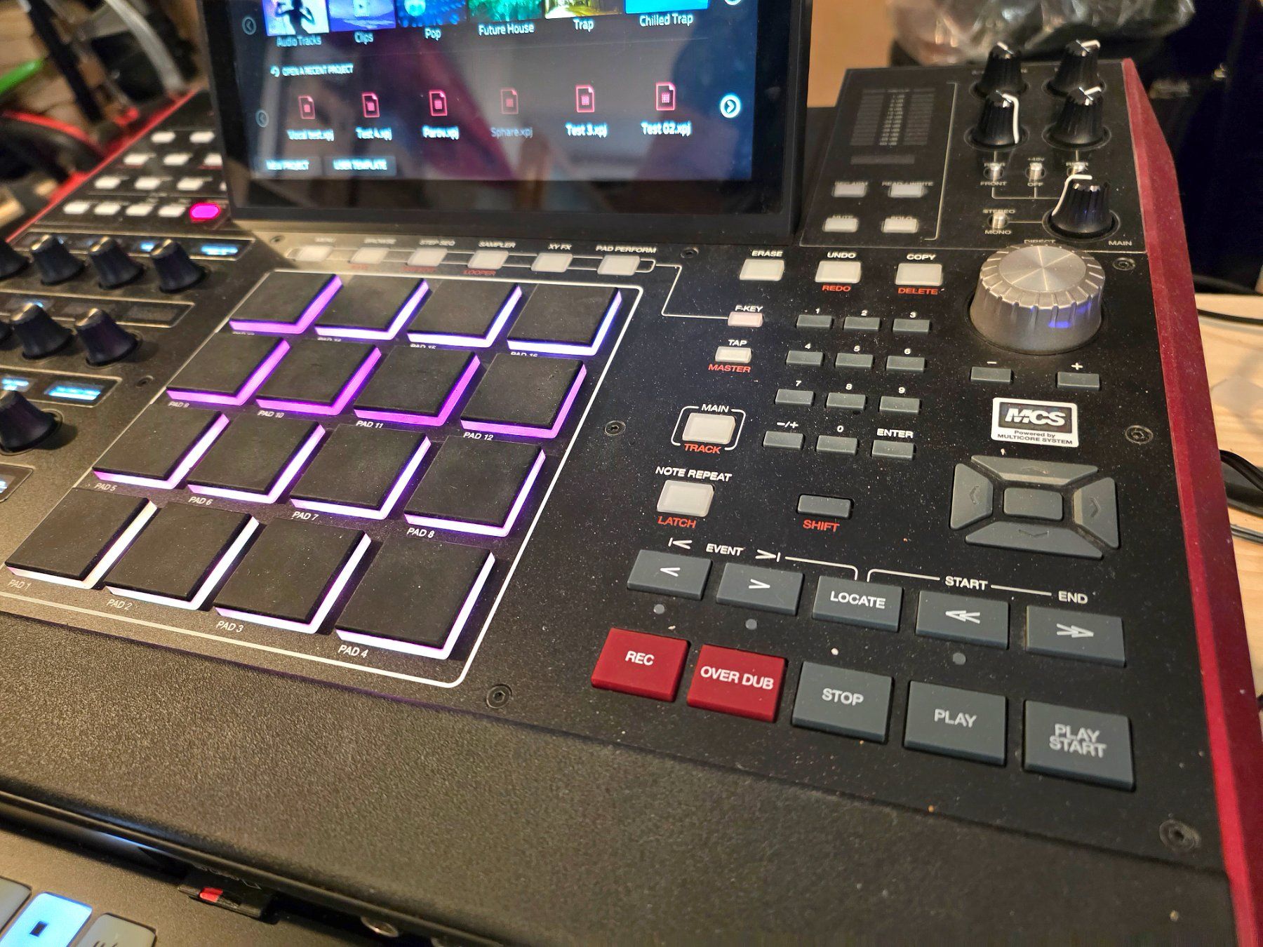 Akai Musikinstrumente: Akai MPC X mit Transportbag – Gebraucht aus dietikon von Pfann1 3