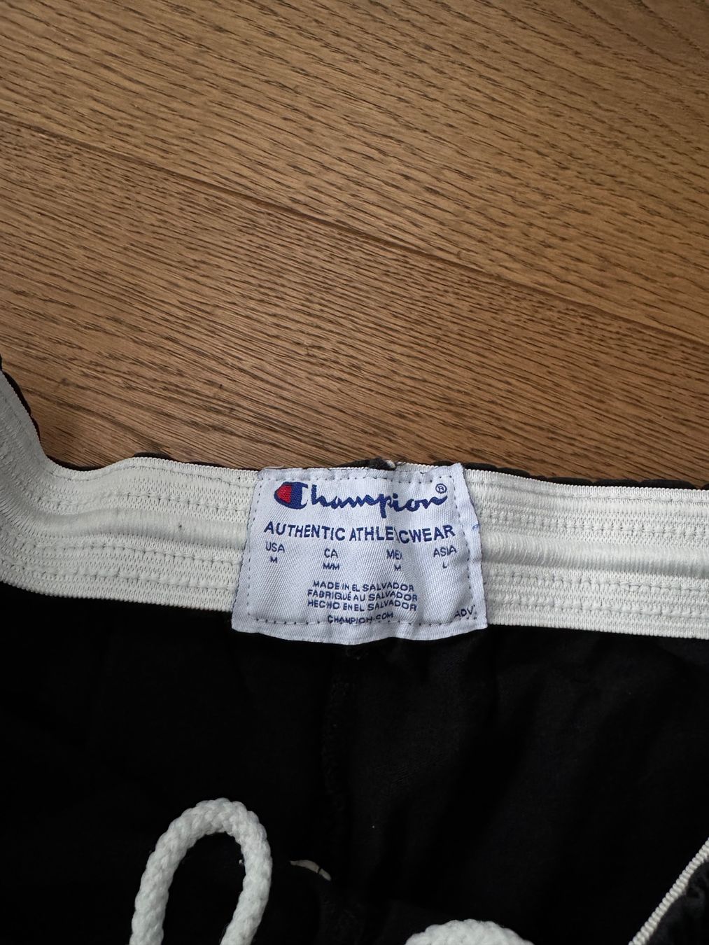 Champion Pantaloni: Champion Baumwoll Shorts, Gr. M, Schwarz – Usato da Hasle b. Burgdorf venduto da Han269 1