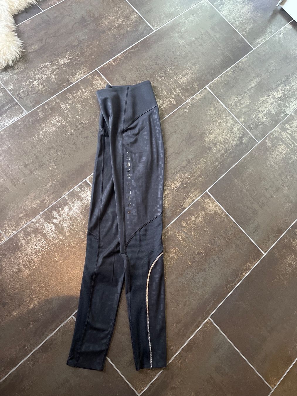Adidas Leggings: Adidas Sport Tights – Usato da Hombrechtikon venduto da Kaatja 1