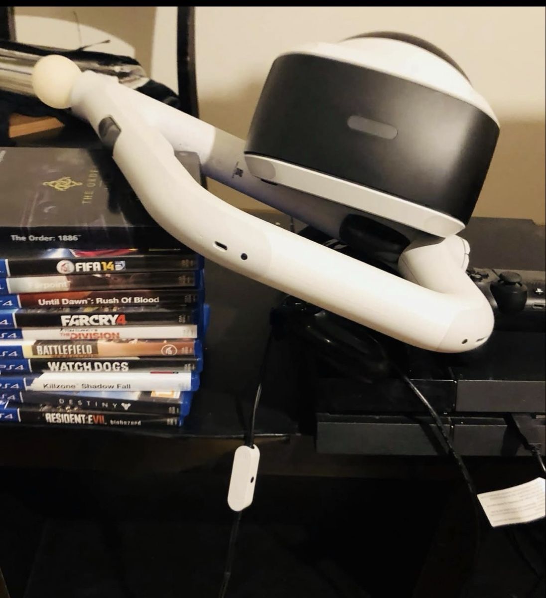Sony Casco VR: Visore VR PlayStation 4 con controller Dualshock 4 – Usato da Wetzikon ZH venduto da lan_sv66 2