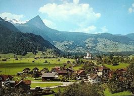 GISWIL Rudenz - Hotel Krone mit Kirche und Giswilerstock