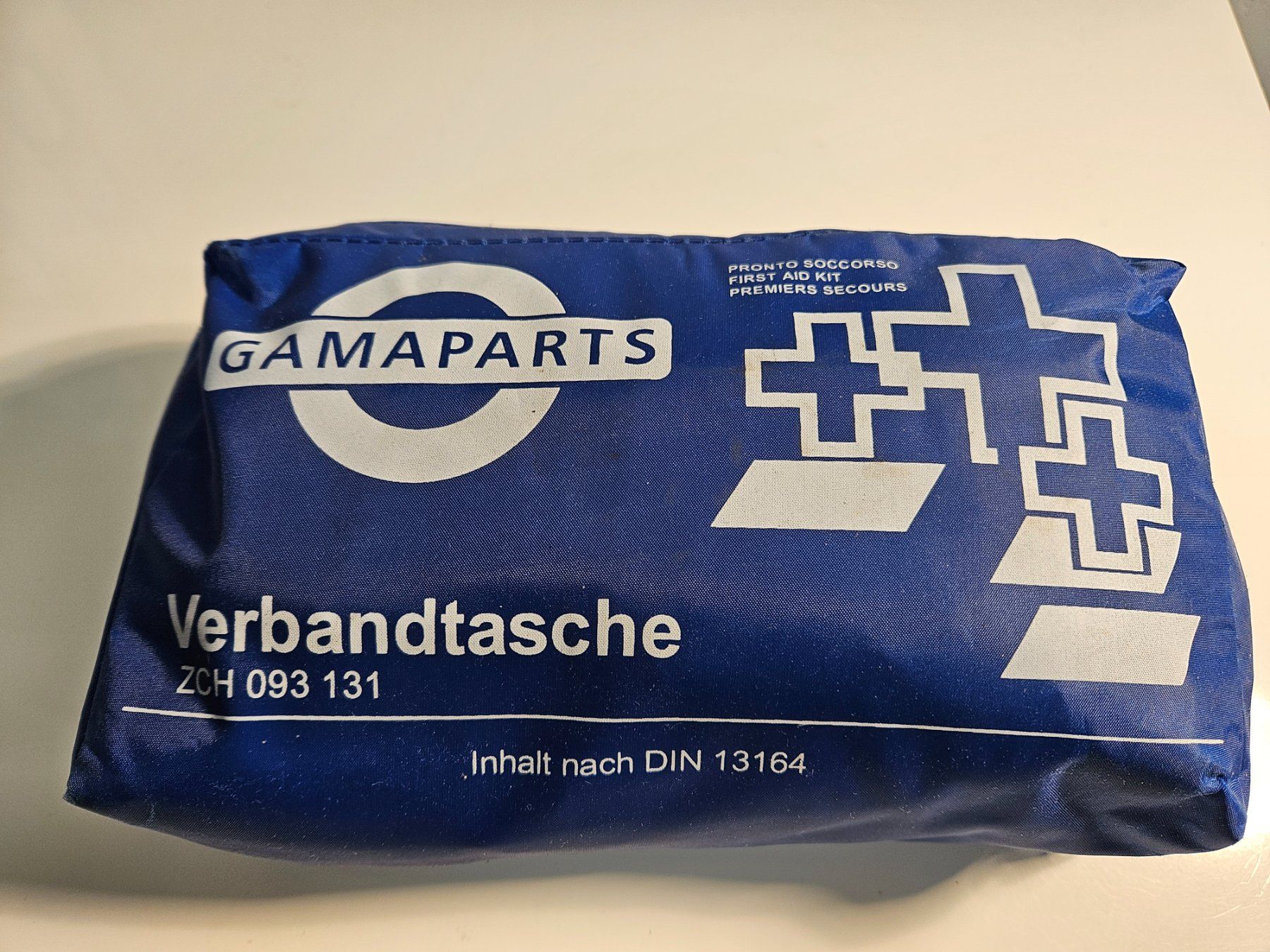 Kit di pronto soccorso: Verbandstasche inklusive Warnweste – Usato da Chur venduto da Einszweidreiviermein 1