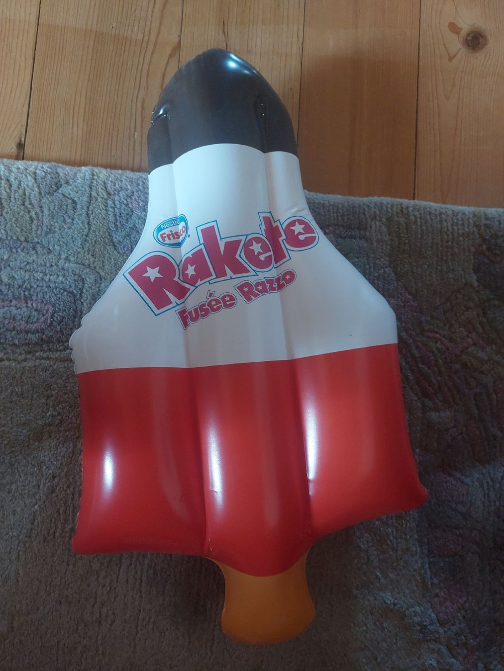 Jouets: Rakete Wasserglace 47cm lang – D'occasion à Landquart par Cedes 1