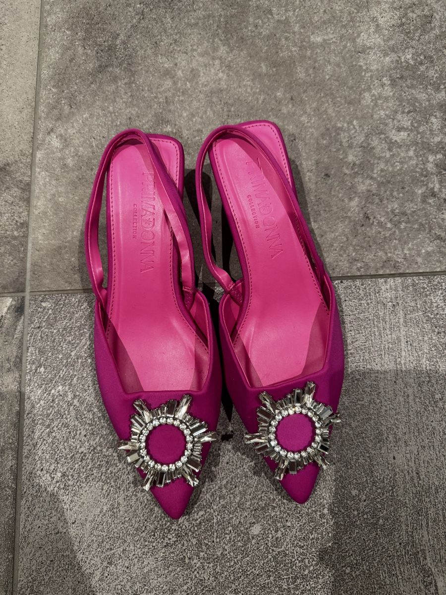 Scarpe da donna: Pinker Pump mit glitzer Schnalle – Usato da Triesen venduto da Chevalley_11 2