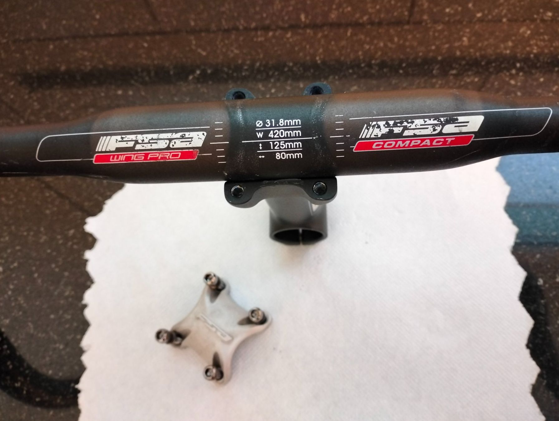 Pezzi di ricambio: FSA 3.0 Forged Vorbau 100mm mit Lenker 42cm – Usato da Uster venduto da KarlZH 9